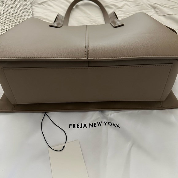 Freja Paloma Tote - Taupe - Picture 7 of 9